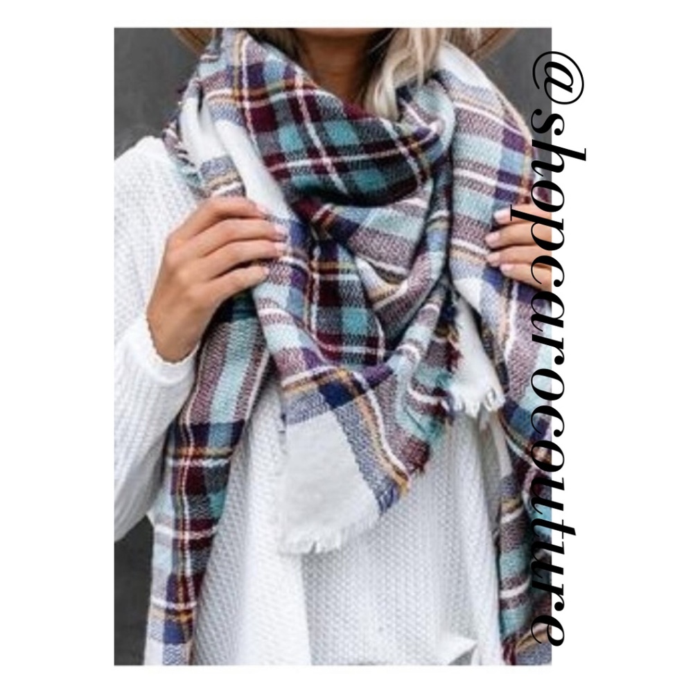 LAST ONE!! 5⭐️ Teal Blanket Scarf